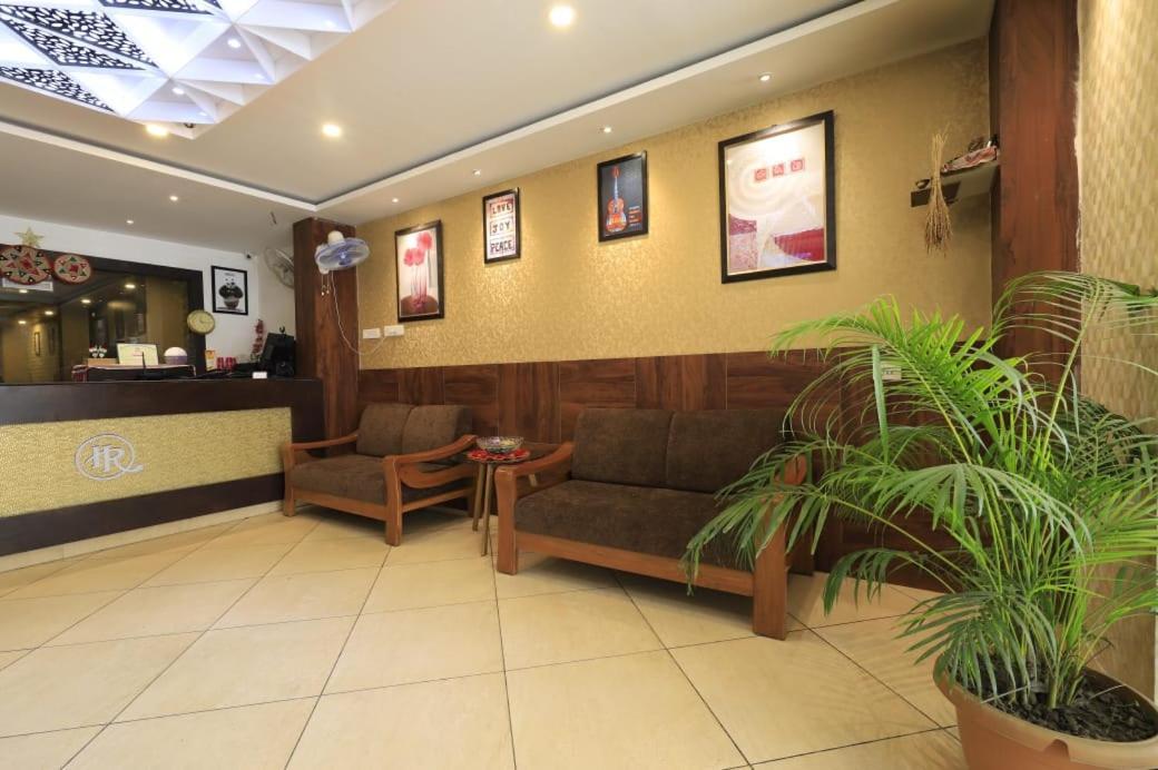 Hotel Rashmi Gauháti Kültér fotó